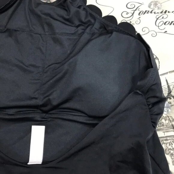 CHELSEA28 High Neck Scalloped One-Piece Swimsuit - Picture 6 of 7